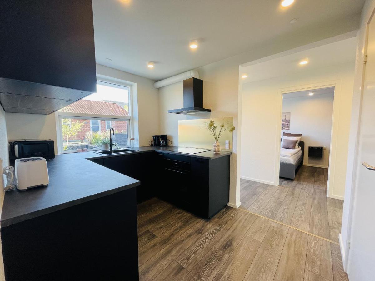 Aday - Elegant With Terrace Apartment
